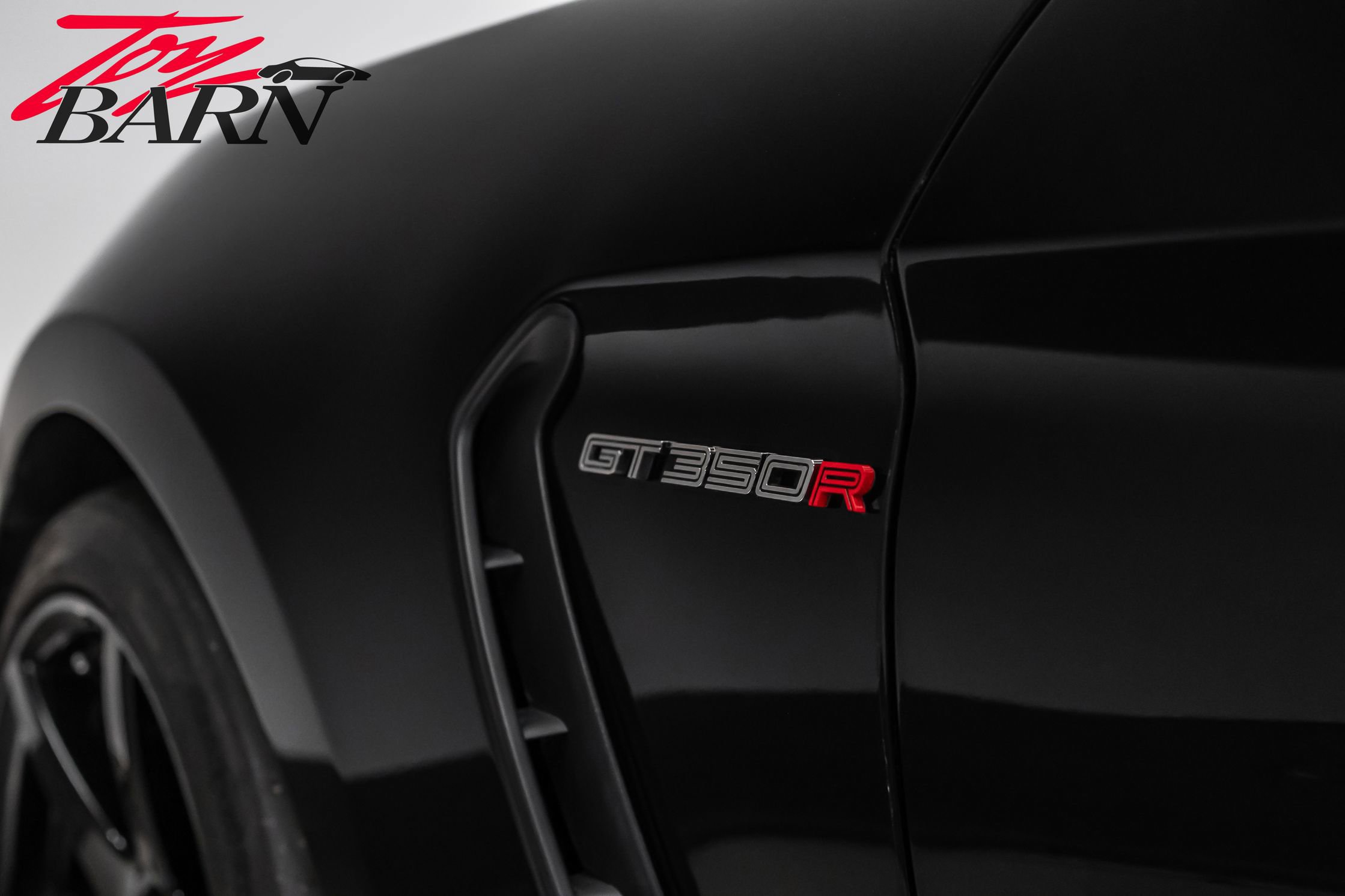 Used 2018 Ford Mustang Shelby GT350R w/ GT350R Equipment Group 920A image 14