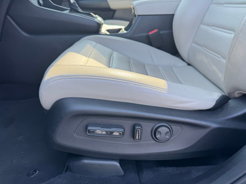 Used 2023 Honda CR-V EX-L image 6