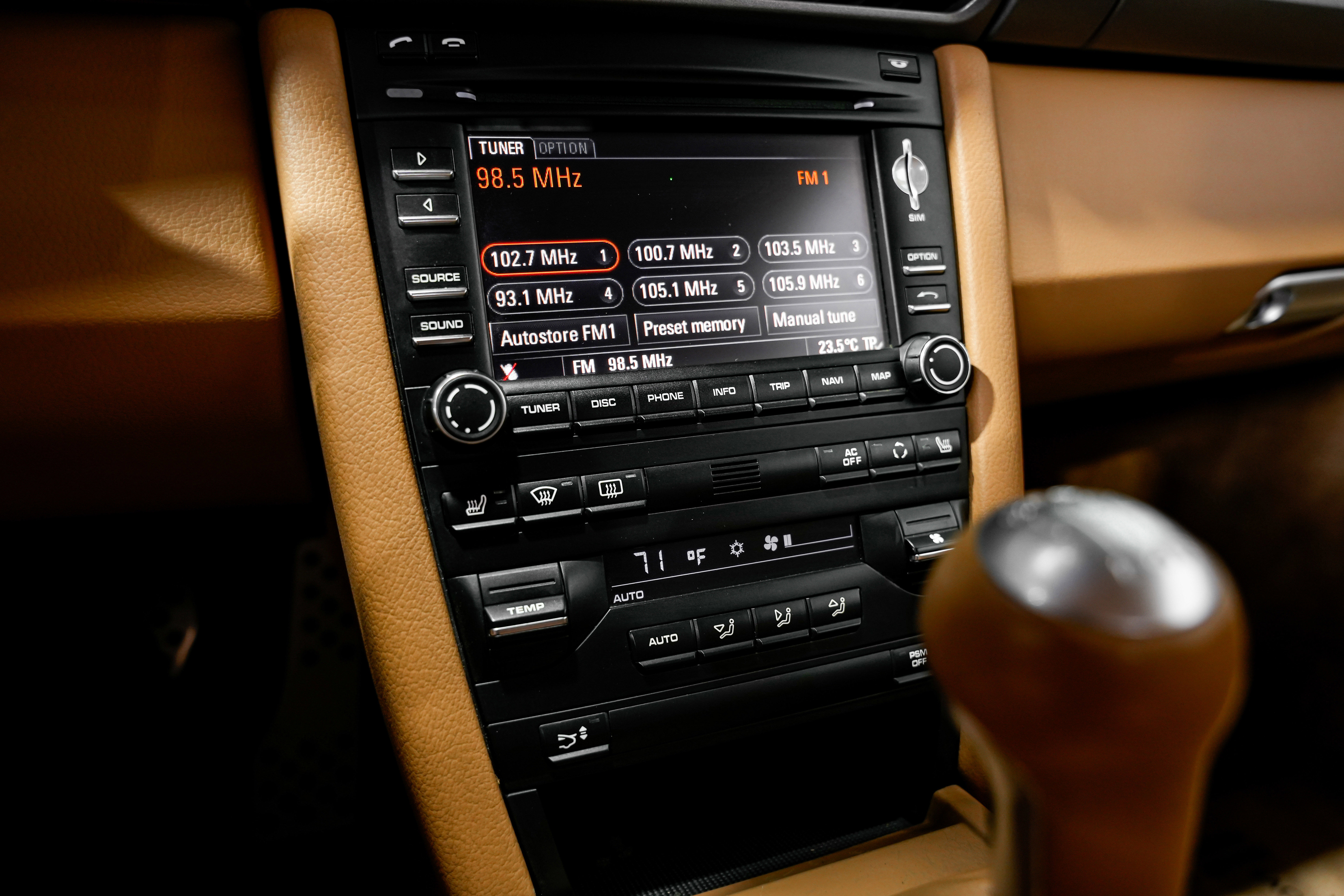 Used 2009 Porsche 911 Carrera 4 image 11