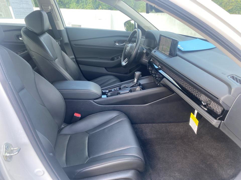 Certified 2024 Honda Accord Touring image 32