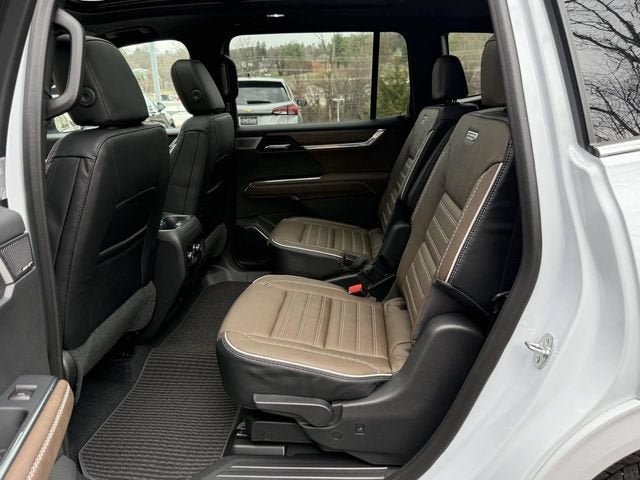 New 2026 GMC Acadia Denali Ultimate AWD/4WD image 12