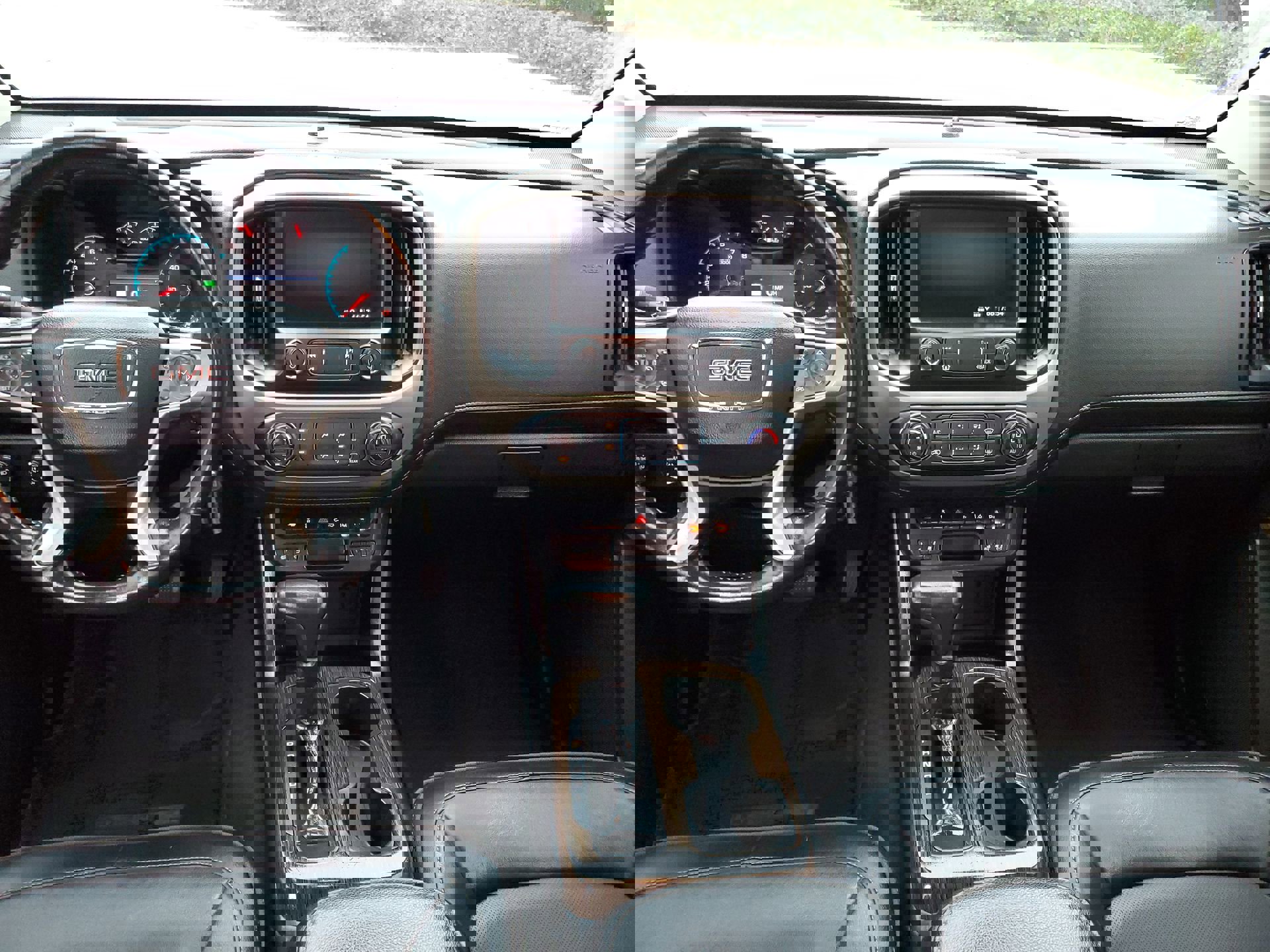 Used 2020 GMC Canyon Denali image 50