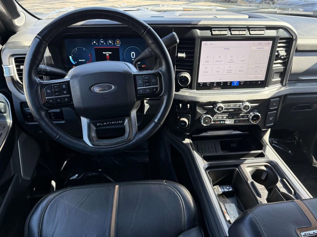 Used 2024 Ford F250 Platinum image 15