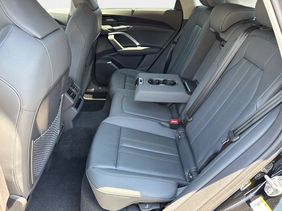 Certified 2025 Audi Q5 Premium Plus w/ Premium Plus AWD/4WD image 12