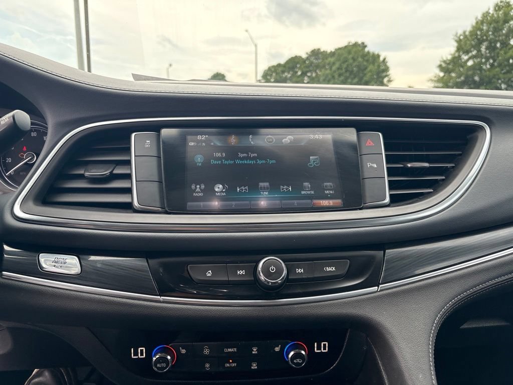 Used 2019 Buick Enclave Essence FWD image 18