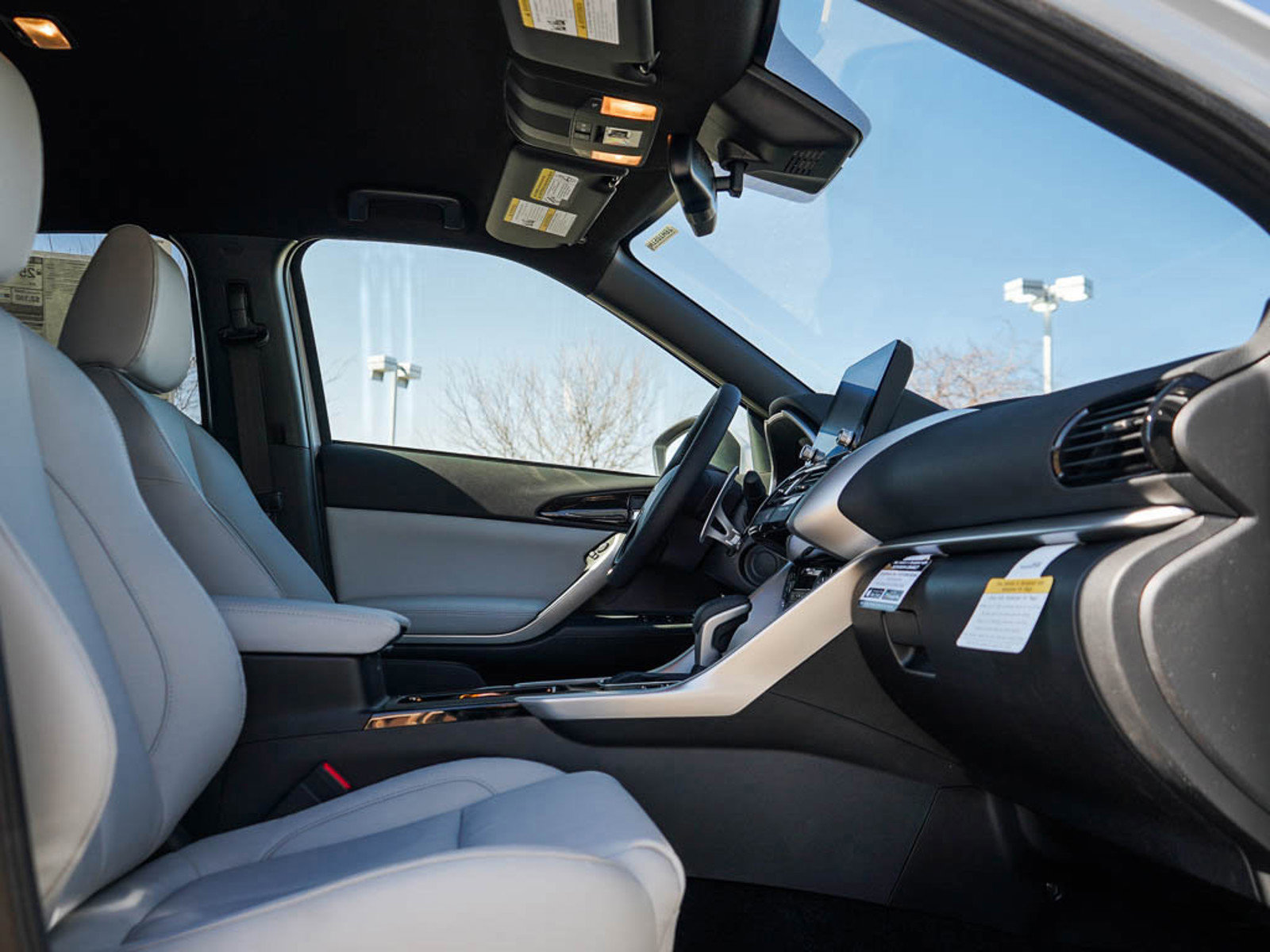 New 2025 Mitsubishi Eclipse Cross SE image 11