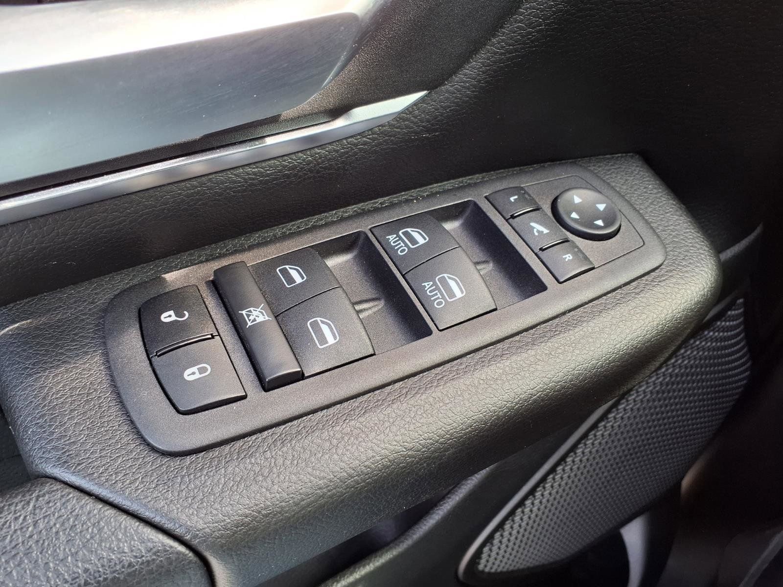 Used 2024 RAM 1500 Lone Star image 15