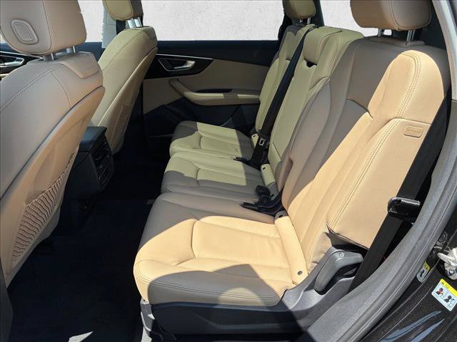 Used 2024 Audi Q7 3.0T Premium Plus AWD/4WD image 13