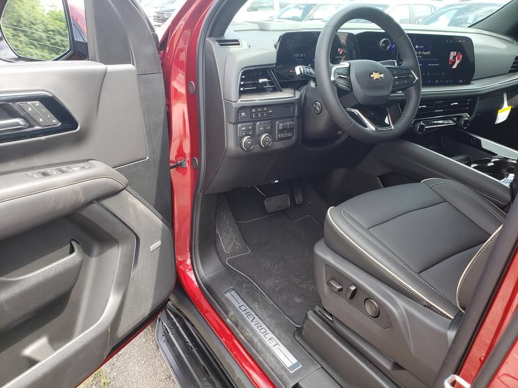 New 2026 Chevrolet Tahoe Premier w/ Sun And Tow Package AWD/4WD image 14