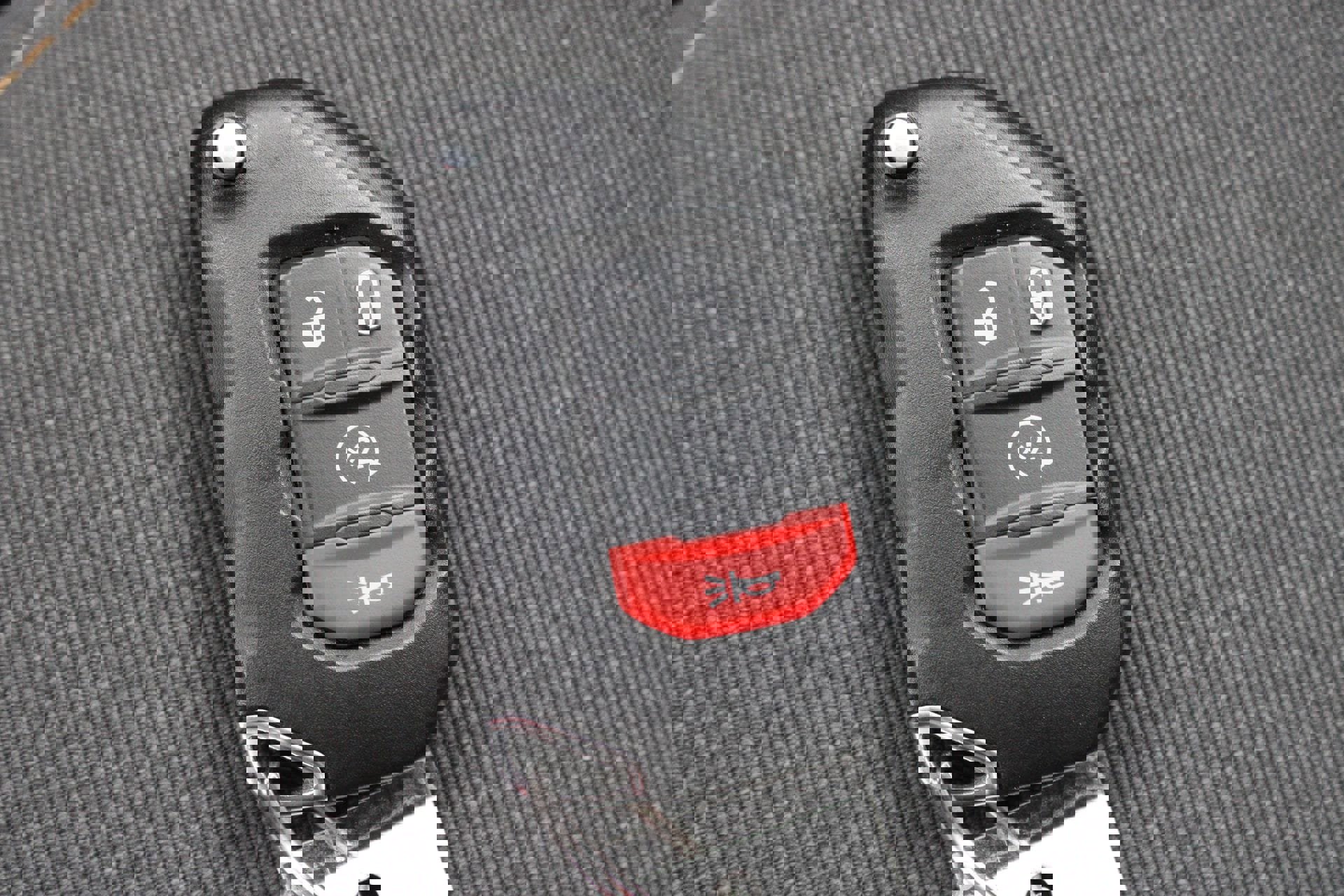 Used 2024 Jeep Wrangler Sahara image 38