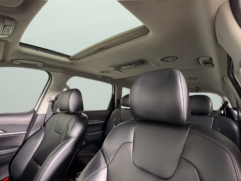 Used 2022 Kia Telluride S FWD image 26