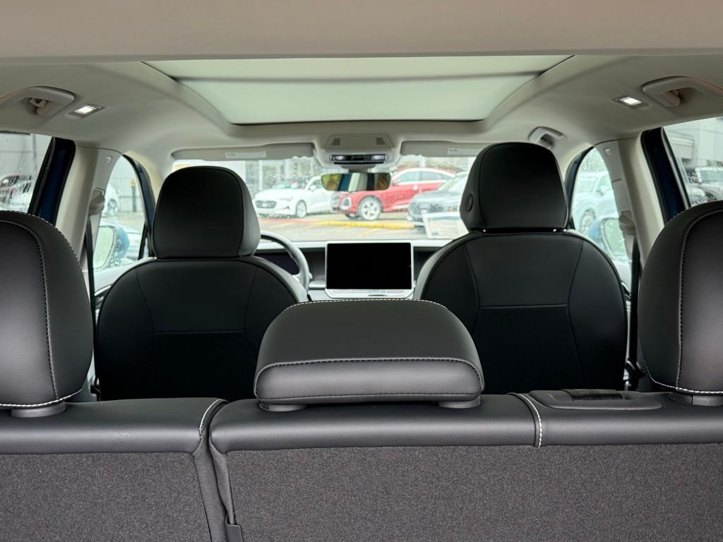 New 2026 Volkswagen Tiguan SE AWD/4WD image 18