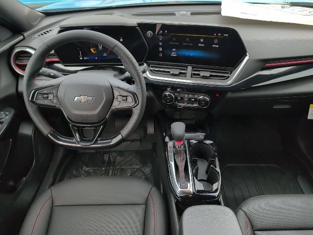 New 2026 Chevrolet Trax RS w/ Sunroof Package FWD image 4