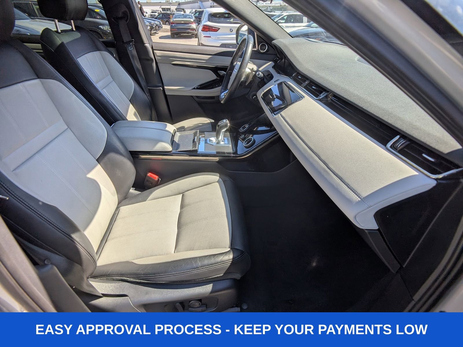 Used 2020 Land Rover Range Rover Evoque First Edition image 15