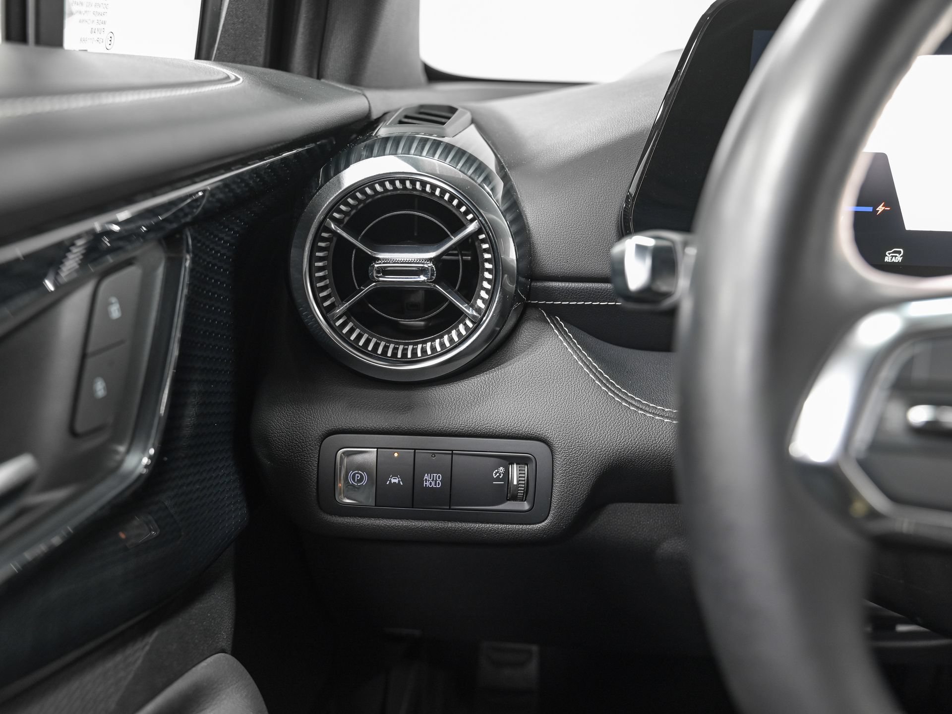 Used 2024 Chevrolet Blazer EV LT AWD/4WD image 18