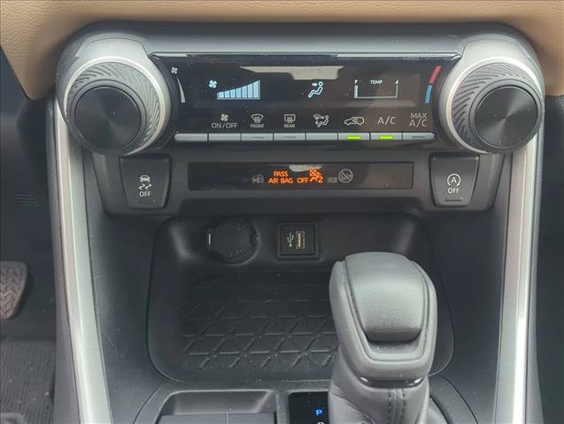 Certified 2024 Toyota RAV4 LE AWD/4WD image 20