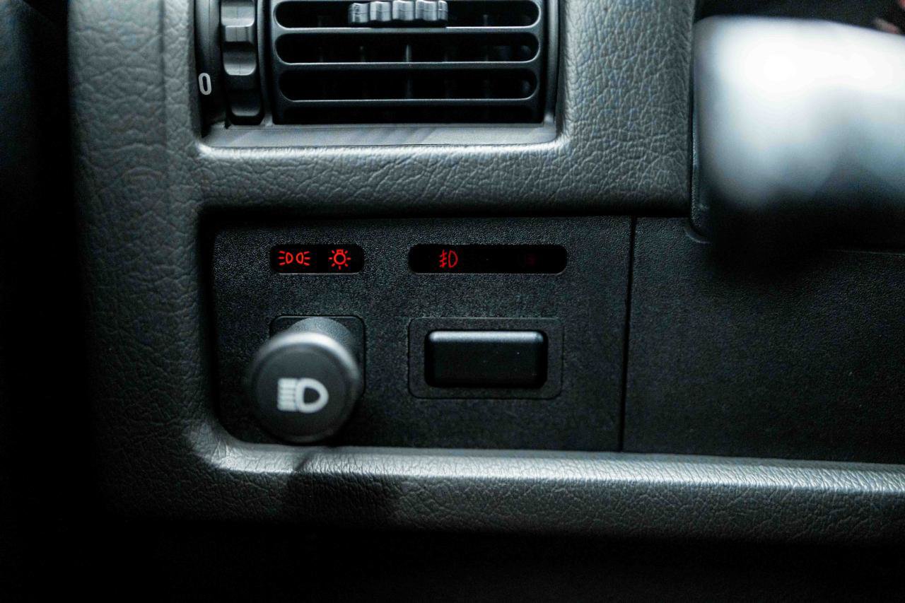 Used 1990 BMW M3 Coupe RWD image 80