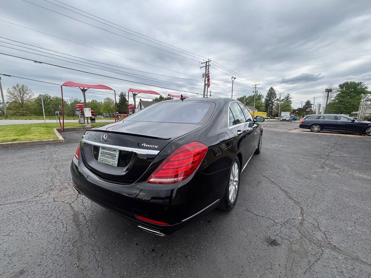 Used 2015 Mercedes-Benz S 550 4MATIC Sedan image 4