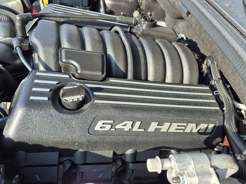 Used 2019 Jeep Grand Cherokee SRT image 9