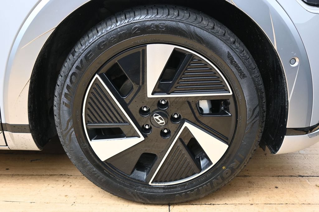 Used 2025 Hyundai Ioniq 5 Limited RWD image 14