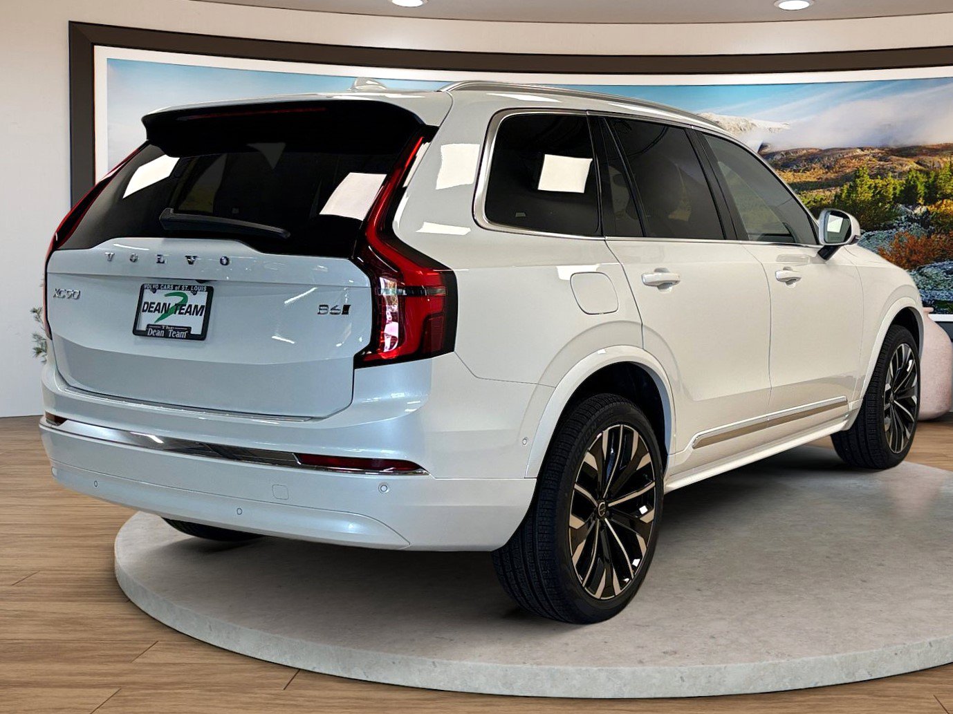 New 2026 Volvo XC90 B6 Plus w/ Protection Package AWD/4WD image 6