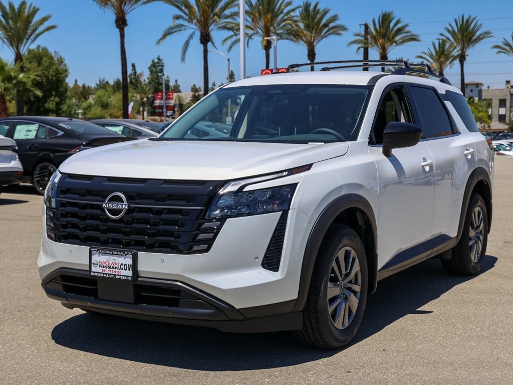 New 2026 Nissan Pathfinder SV w/ Cargo Package FWD image 8