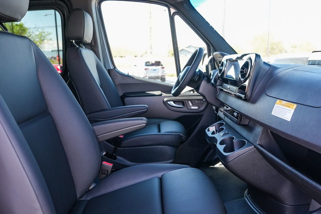 New 2026 Mercedes-Benz Sprinter 2500 image 18