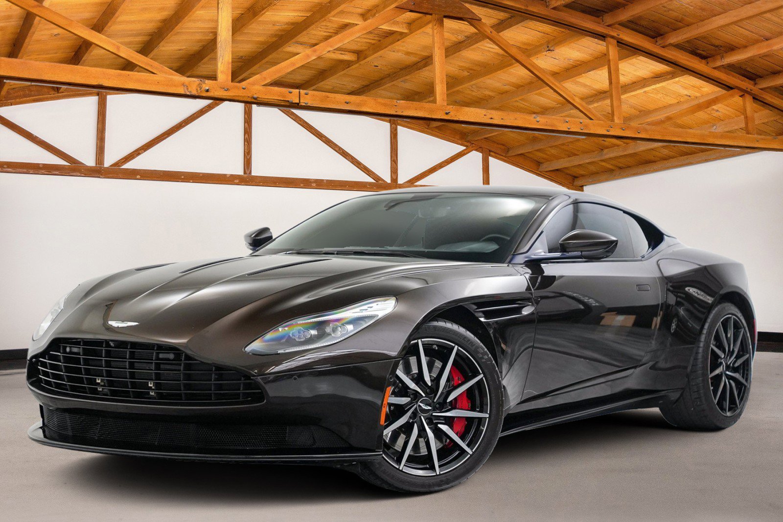 Used 2018 Aston Martin DB11 V12