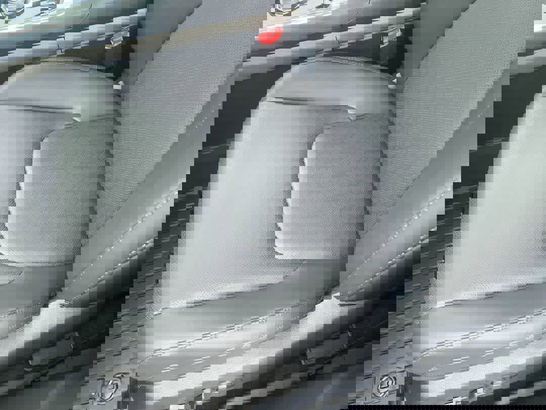 New 2026 Kia Carnival EX FWD image 11