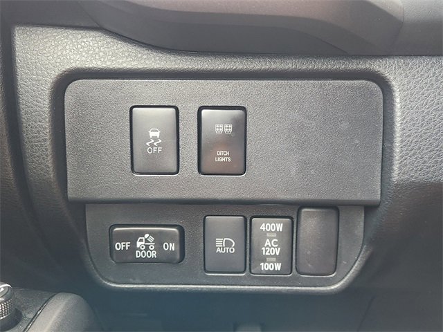 Used 2023 Toyota Tacoma TRD Off-Road AWD/4WD image 24