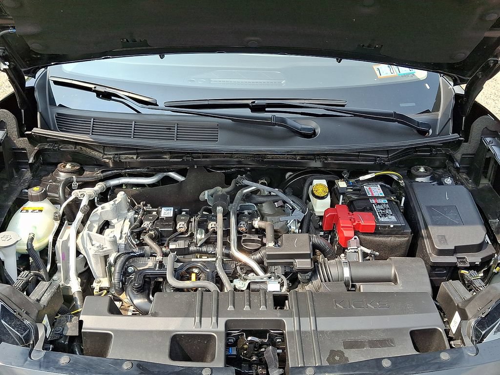 Certified 2025 Nissan Kicks SV AWD/4WD image 28