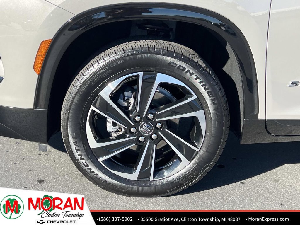Certified 2026 Buick Enclave Sport Touring FWD image 10