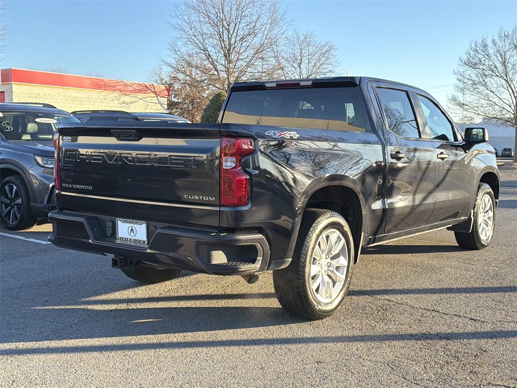 Used 2023 Chevrolet Silverado 1500 Custom image 3