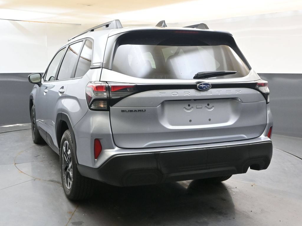 Certified 2025 Subaru Forester Premium AWD/4WD image 4