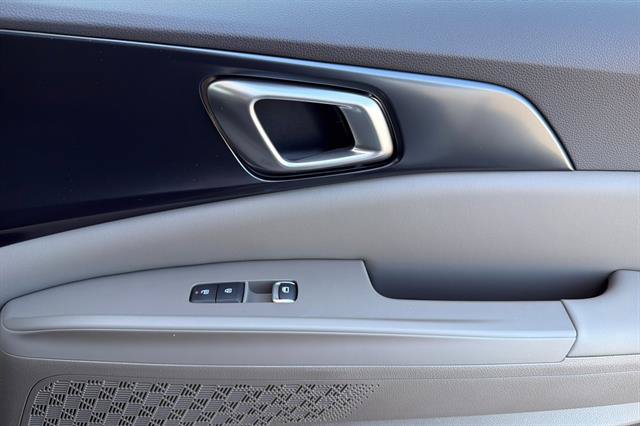 New 2026 Kia Carnival LXS FWD image 20