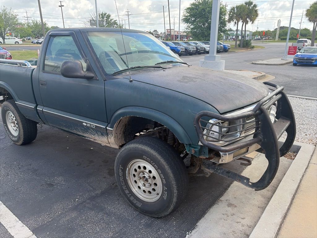 Used 1997 Chevrolet S10 Pickup LS w/ Convenience Pkg 2 AWD/4WD image 1