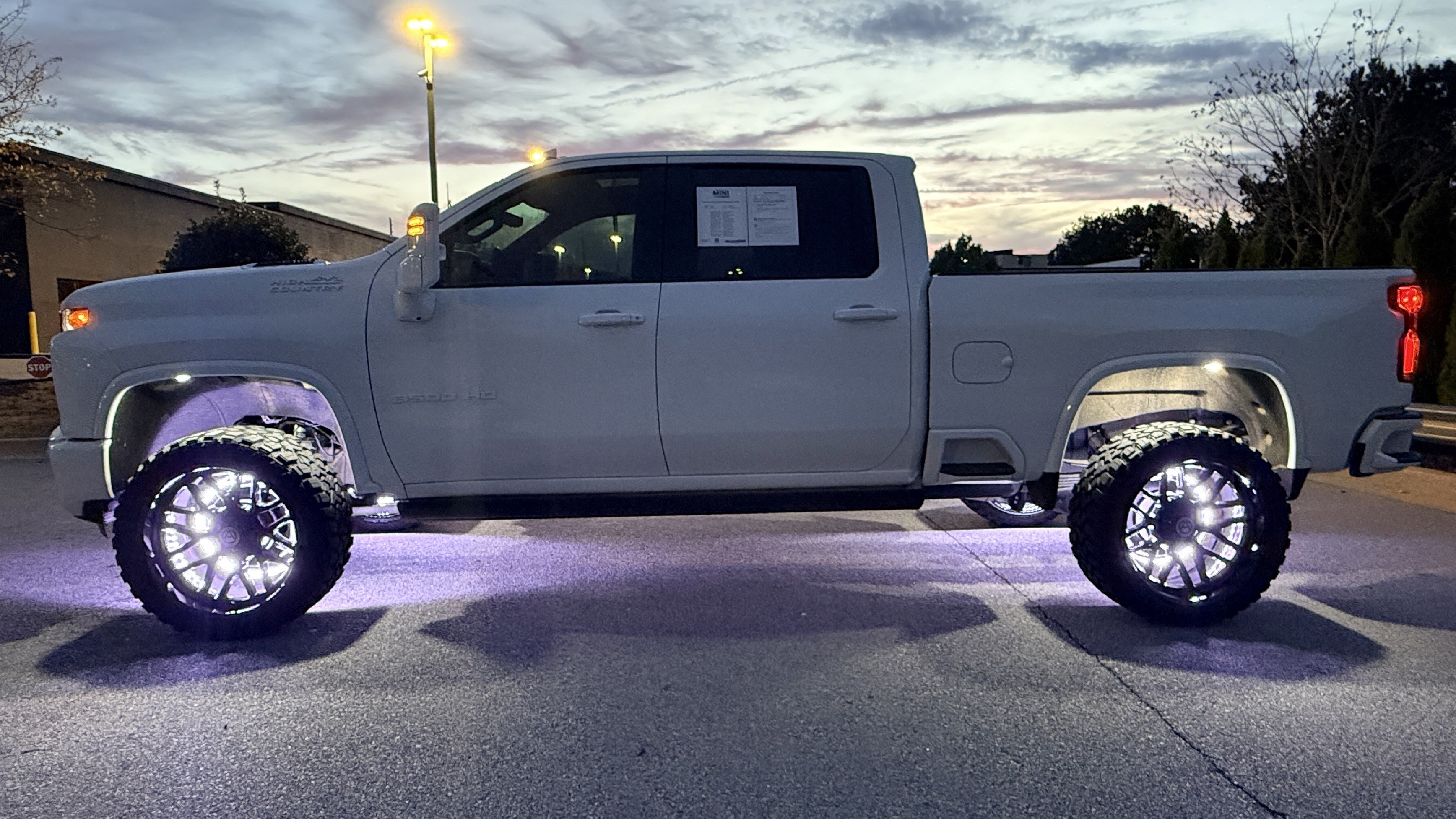 Used 2021 Chevrolet Silverado 3500 High Country w/ Z71 Off-Road Package image 7