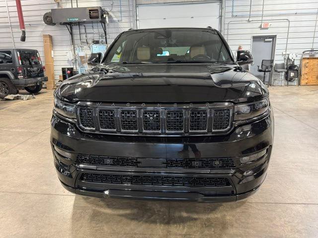 Certified 2025 Jeep Grand Wagoneer L Series III w/ Rear Seat Video Group 1 AWD/4WD image 43