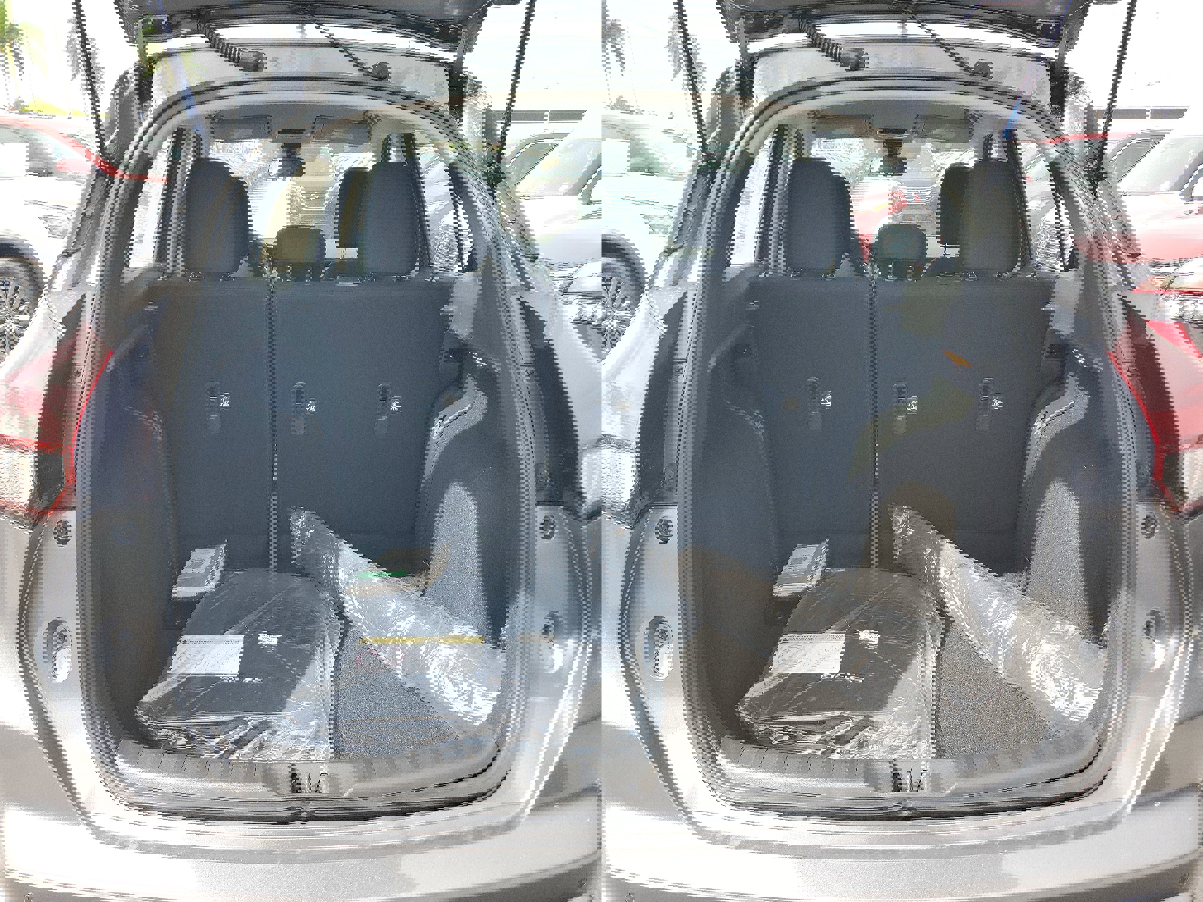 New 2025 Nissan Kicks Play S image 9