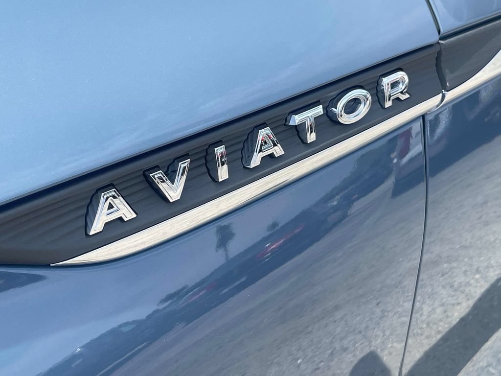Used 2026 Lincoln Aviator Reserve AWD/4WD image 9