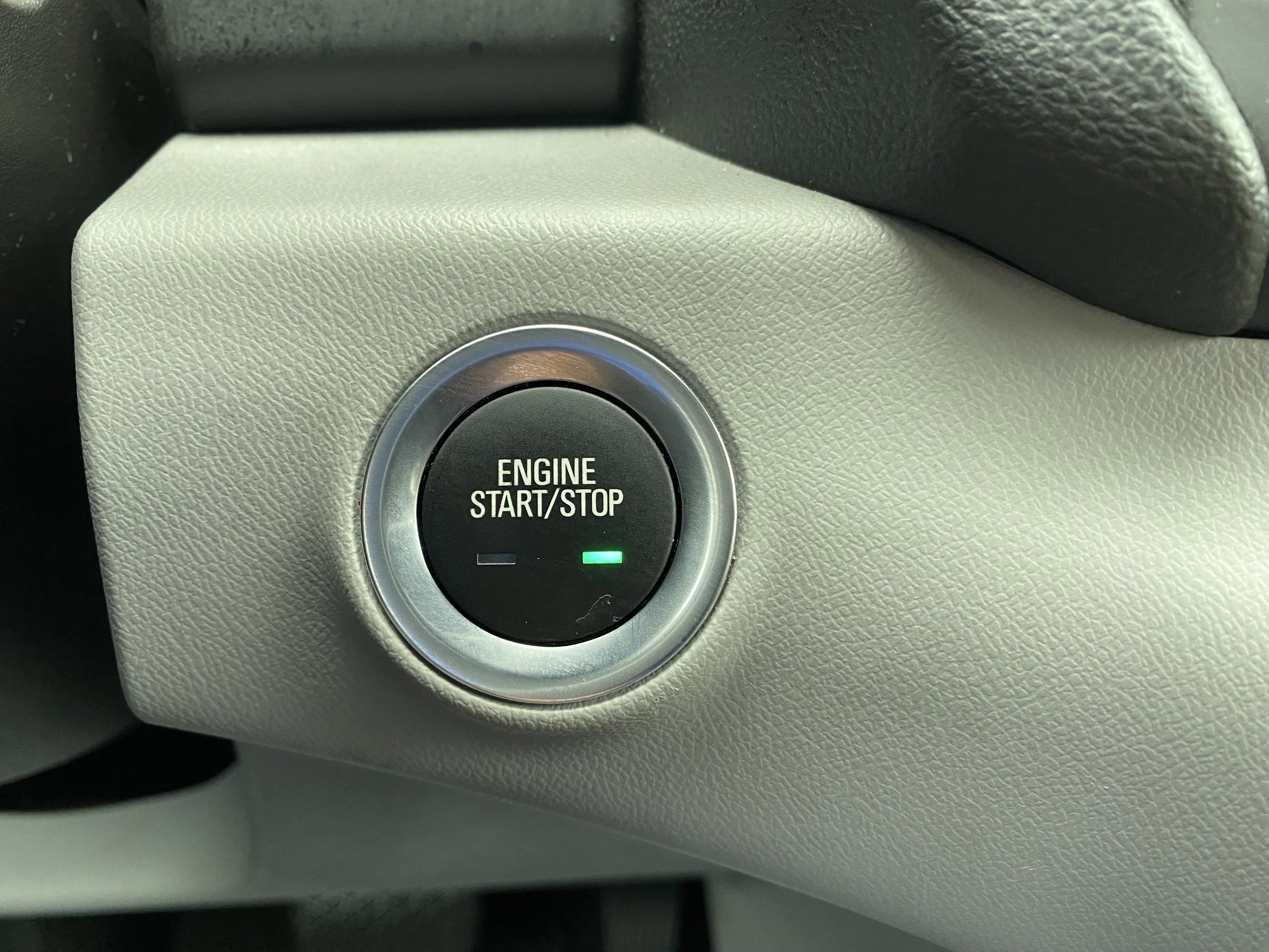 Used 2024 GMC Terrain SLE image 27