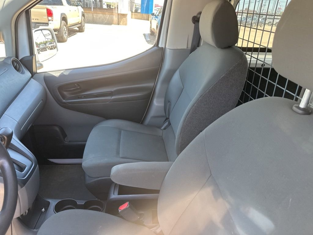 Used 2015 Chevrolet City Express LS w/ Appearance Package FWD image 2