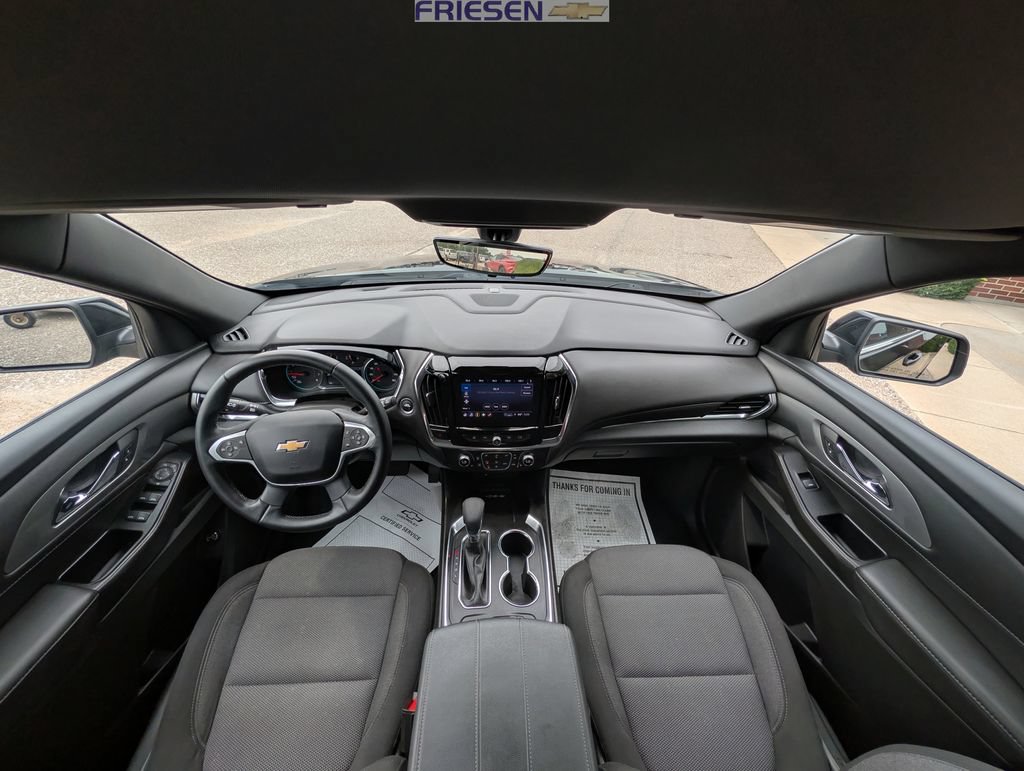 Used 2023 Chevrolet Traverse LT FWD image 20