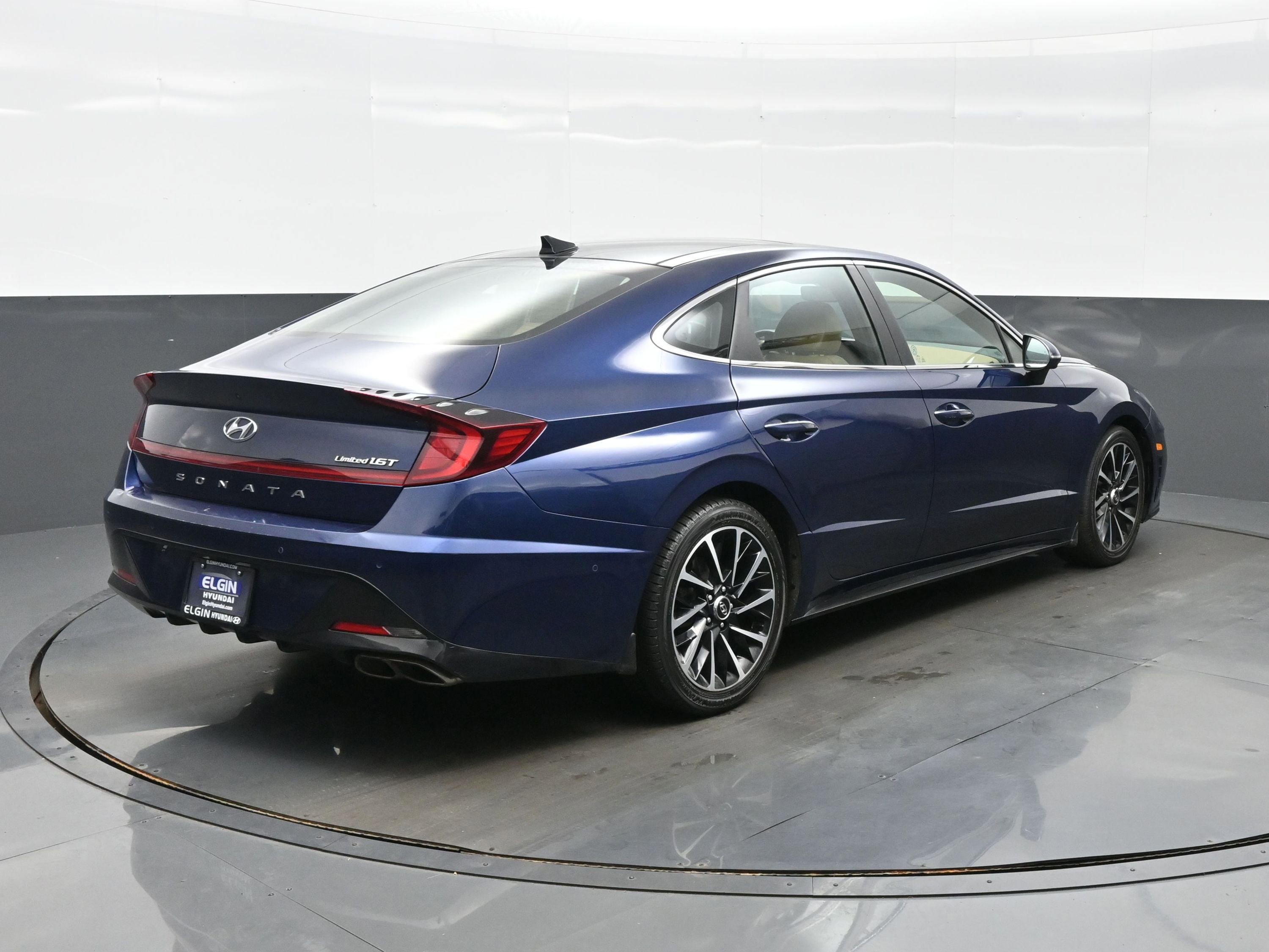 Used 2021 Hyundai Sonata Limited w/ Winter Weather Package FWD image 6