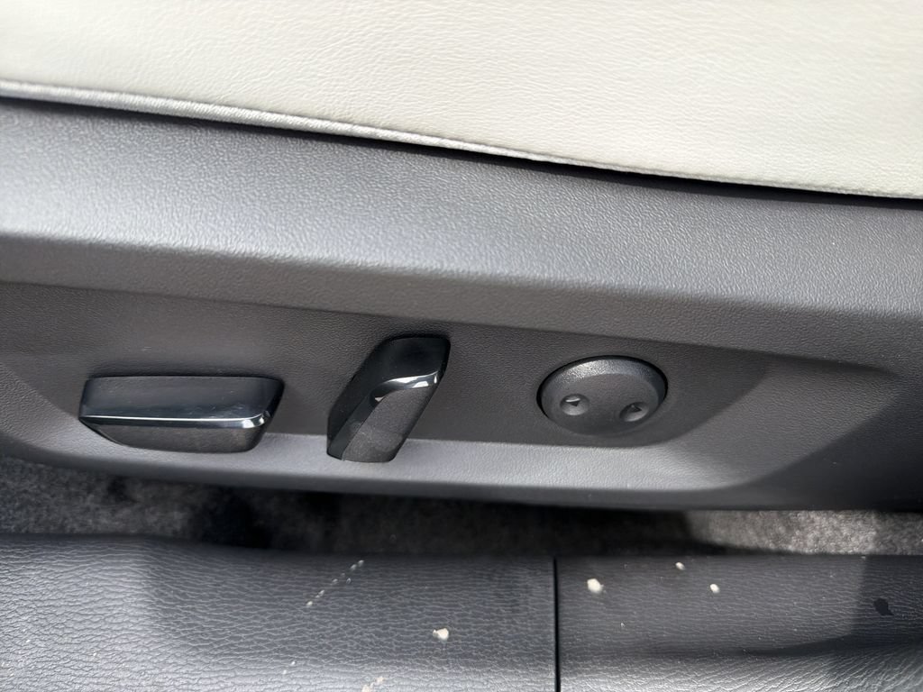 New 2026 Mitsubishi Outlander SE AWD/4WD image 16