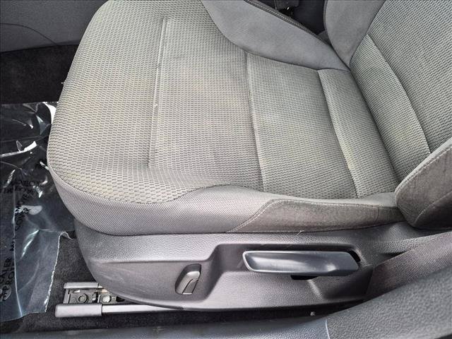 Used 2016 Volkswagen Golf S FWD image 10
