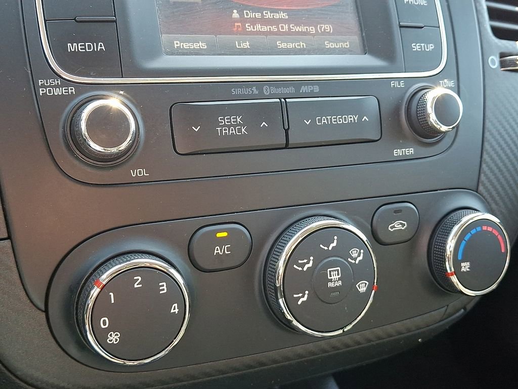 Used 2015 Kia Forte EX w/ Premium Package FWD image 17