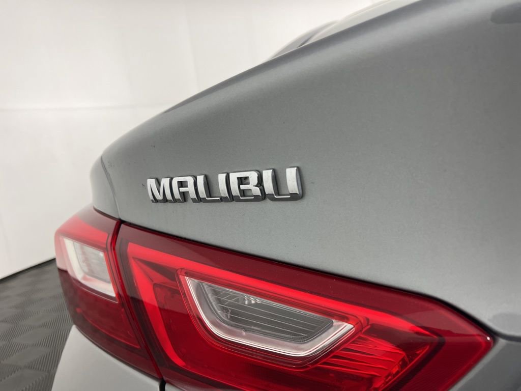 Used 2024 Chevrolet Malibu LT image 3