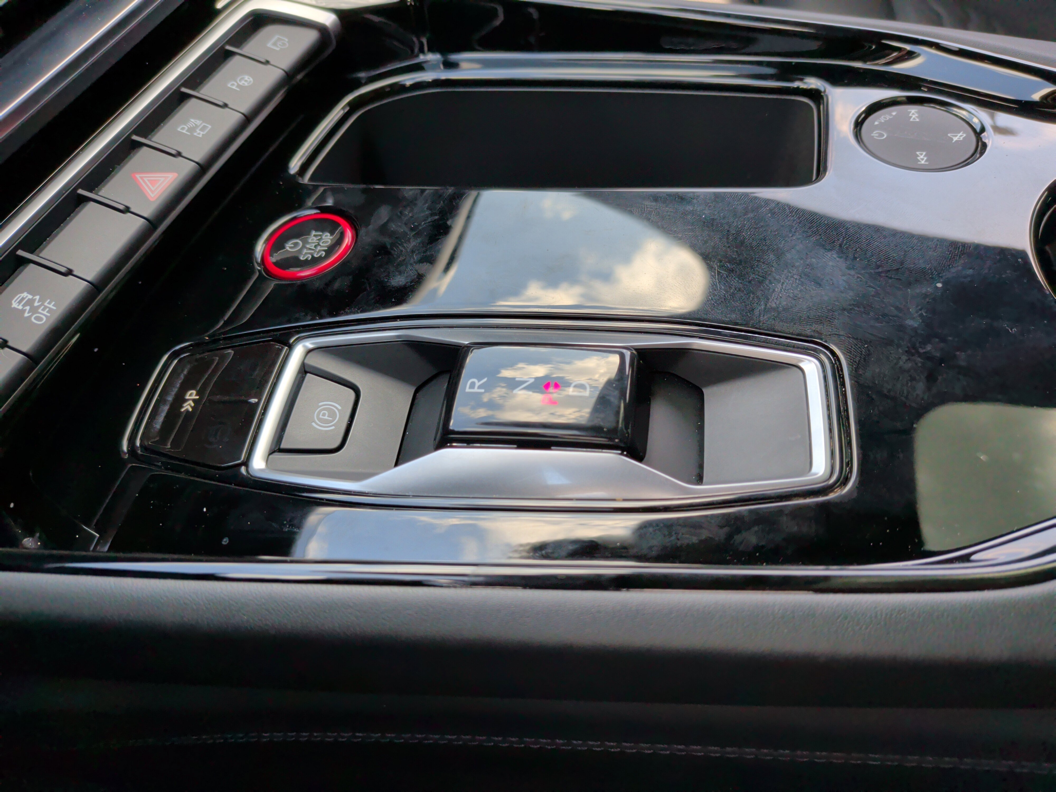 Certified 2023 Audi e-tron GT Prestige w/ Prestige Package image 26