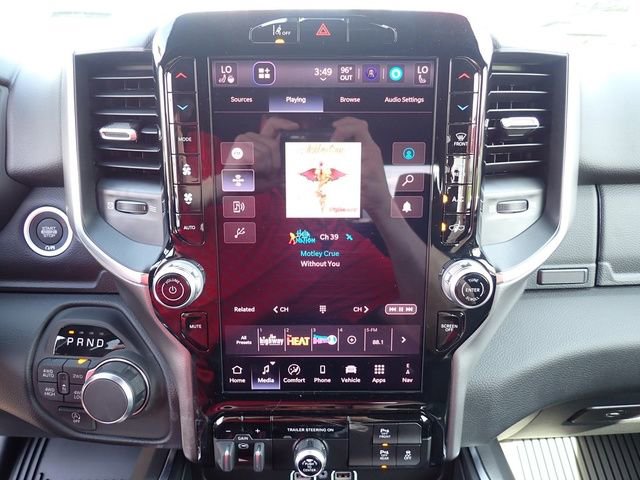 New 2026 RAM 1500 4x4 Crew Cab image 21